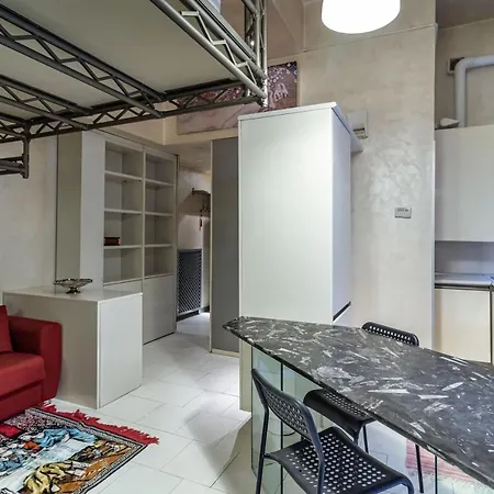 公寓 Susi's House, Via Pinaroli - By Host4u *