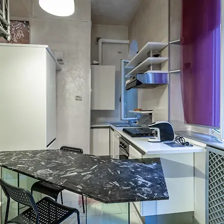 Susi's House, Via Pinaroli - By Host4u 米兰